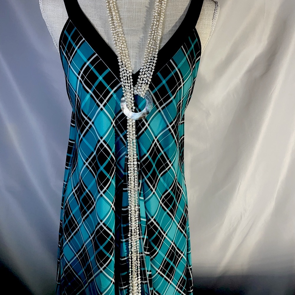 Freshwater pearl five strand belt or necklace with mother of pearl buckle